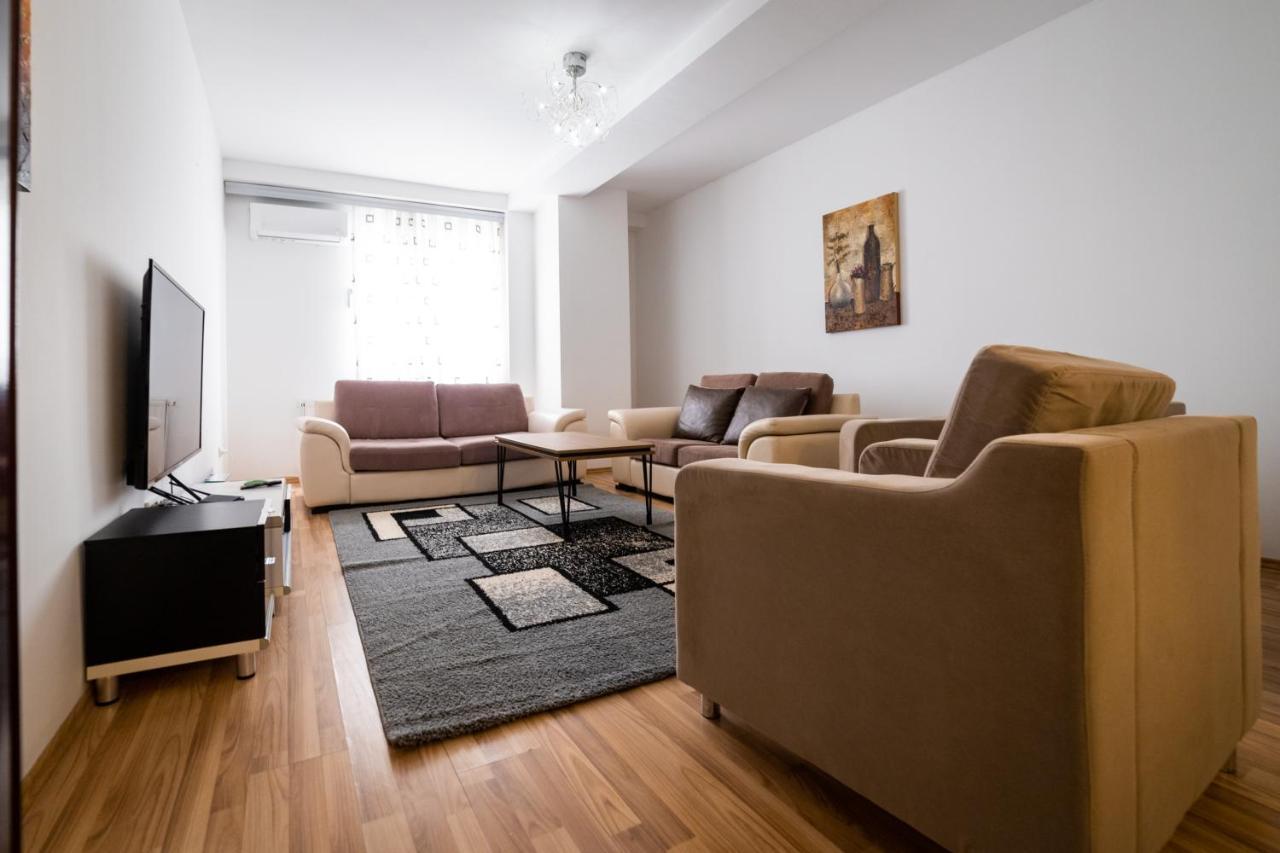 Apartamento Cedartree Prishtina Pristina Exterior foto