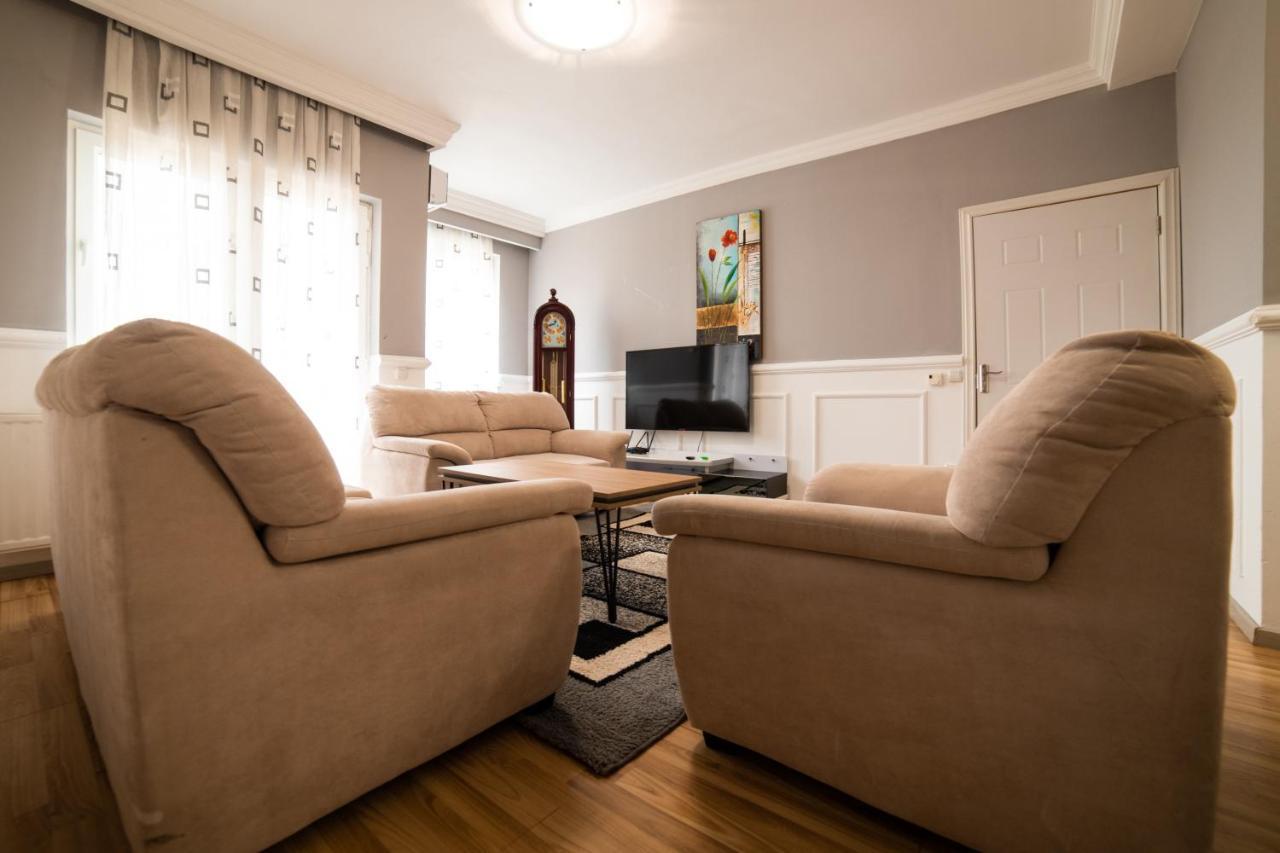 Apartamento Cedartree Prishtina Pristina Exterior foto