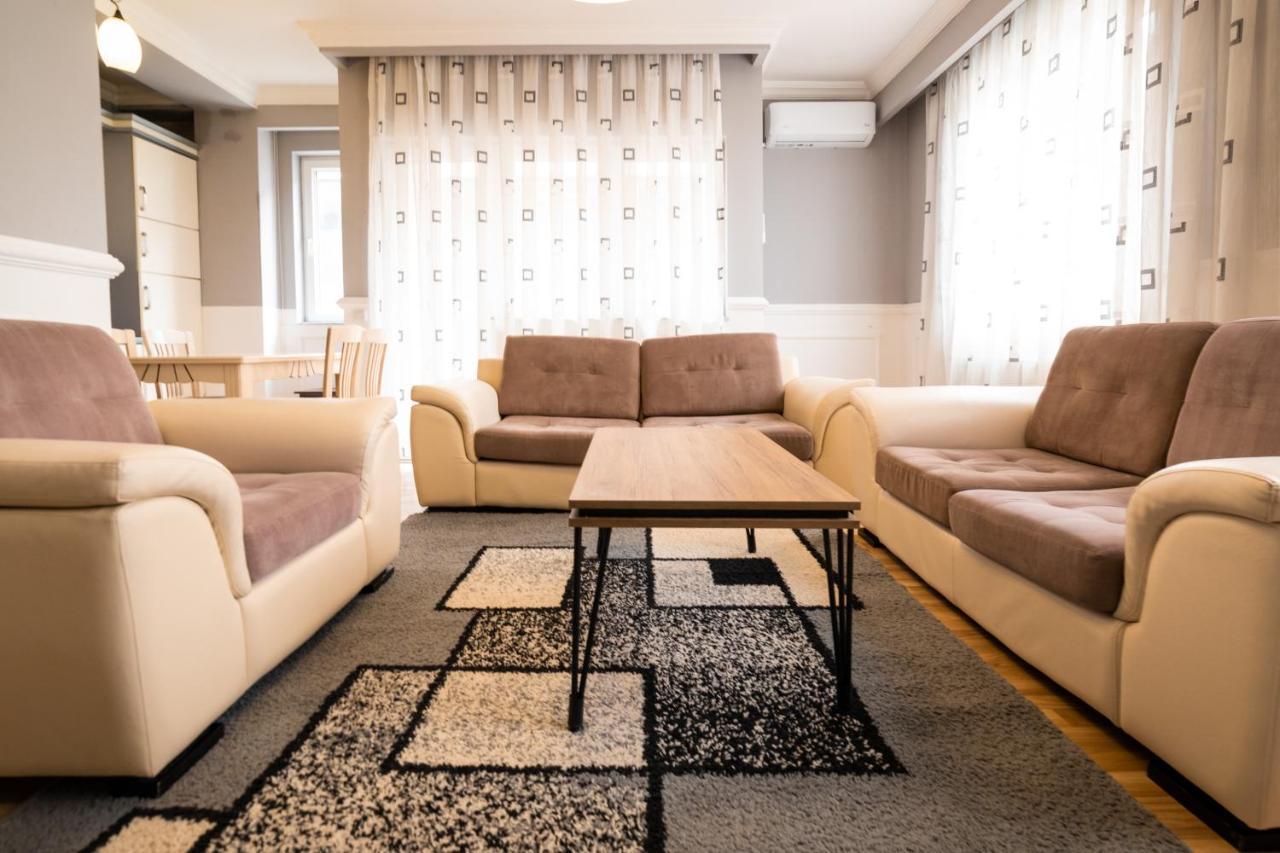 Apartamento Cedartree Prishtina Pristina Exterior foto
